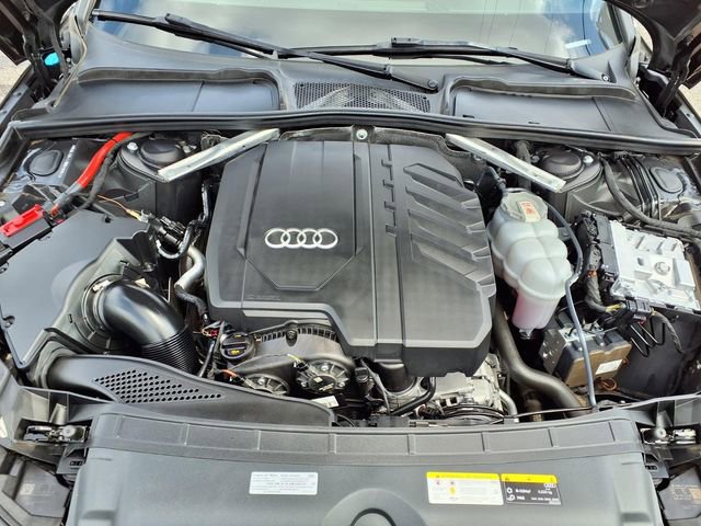 Used 2021 Audi A4 2.0T Premium Plus w/ Premium Plus Package AWD/4WD image 3