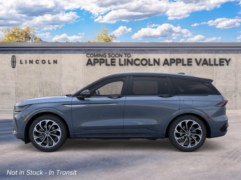 New 2026 Lincoln Nautilus Reserve AWD/4WD image 3