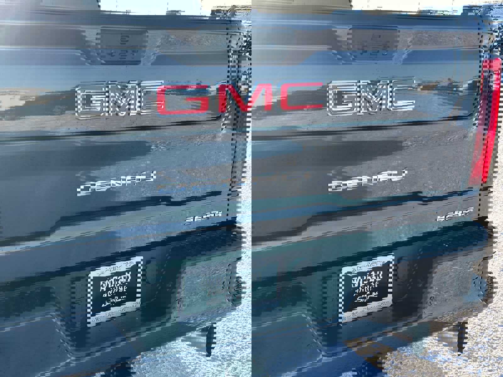 New 2026 GMC Sierra 2500 Denali w/ Denali Reserve Package image 13