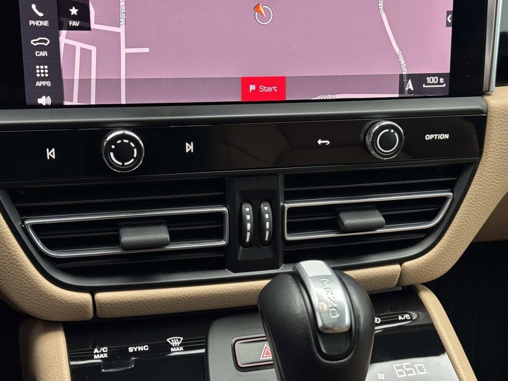 Used 2023 Porsche Macan S w/ Sport Chrono Package image 25