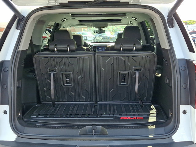 Used 2023 GMC Acadia AT4 w/ Technology Package AWD/4WD image 32