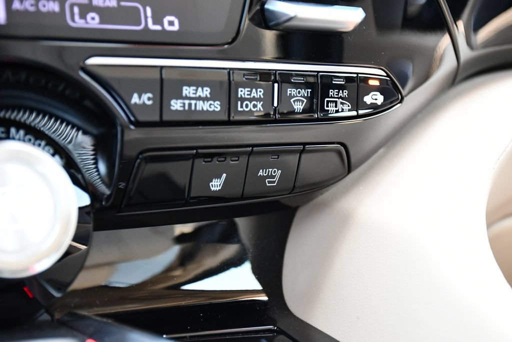 Used 2025 Acura MDX FWD w/ Technology Package image 24
