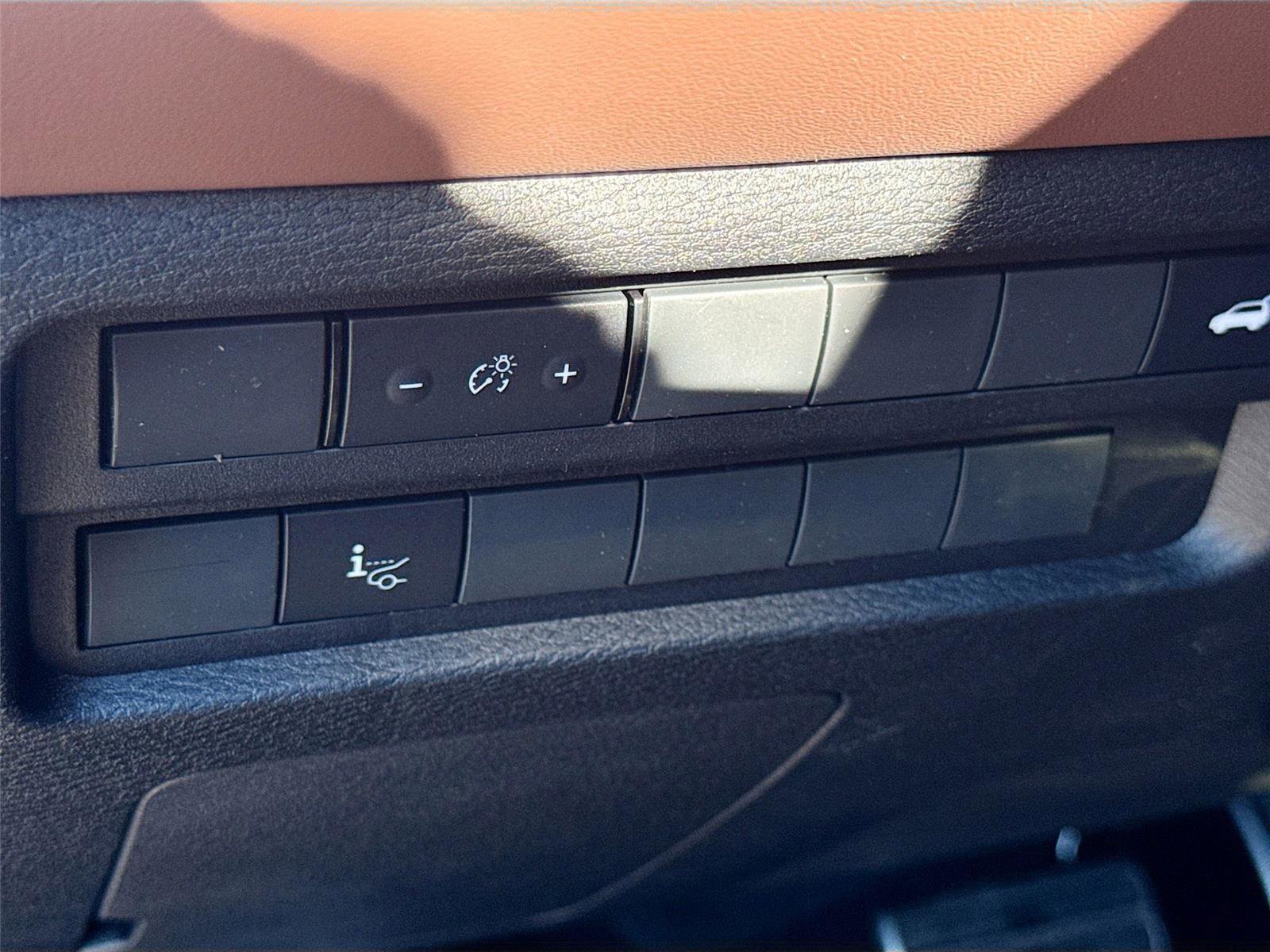 New 2025 Mitsubishi Outlander SEL image 10