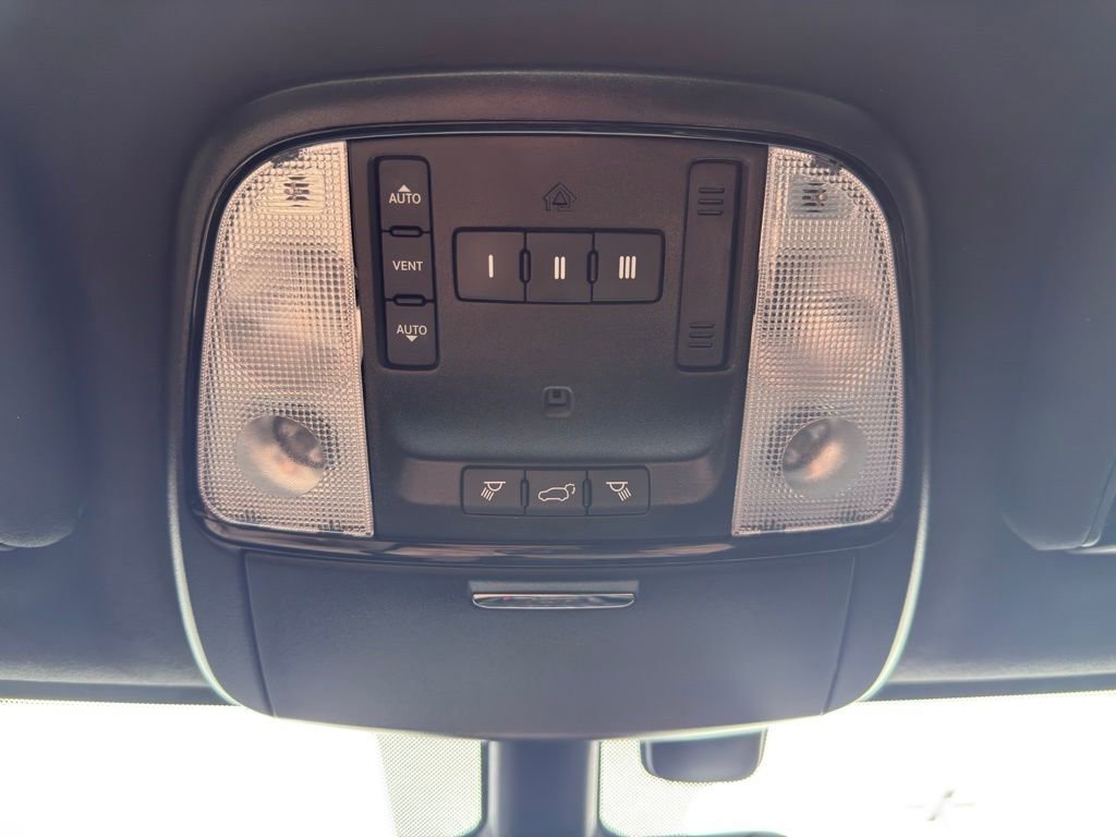 Used 2021 Dodge Durango R/T w/ Premium Interior Group image 28