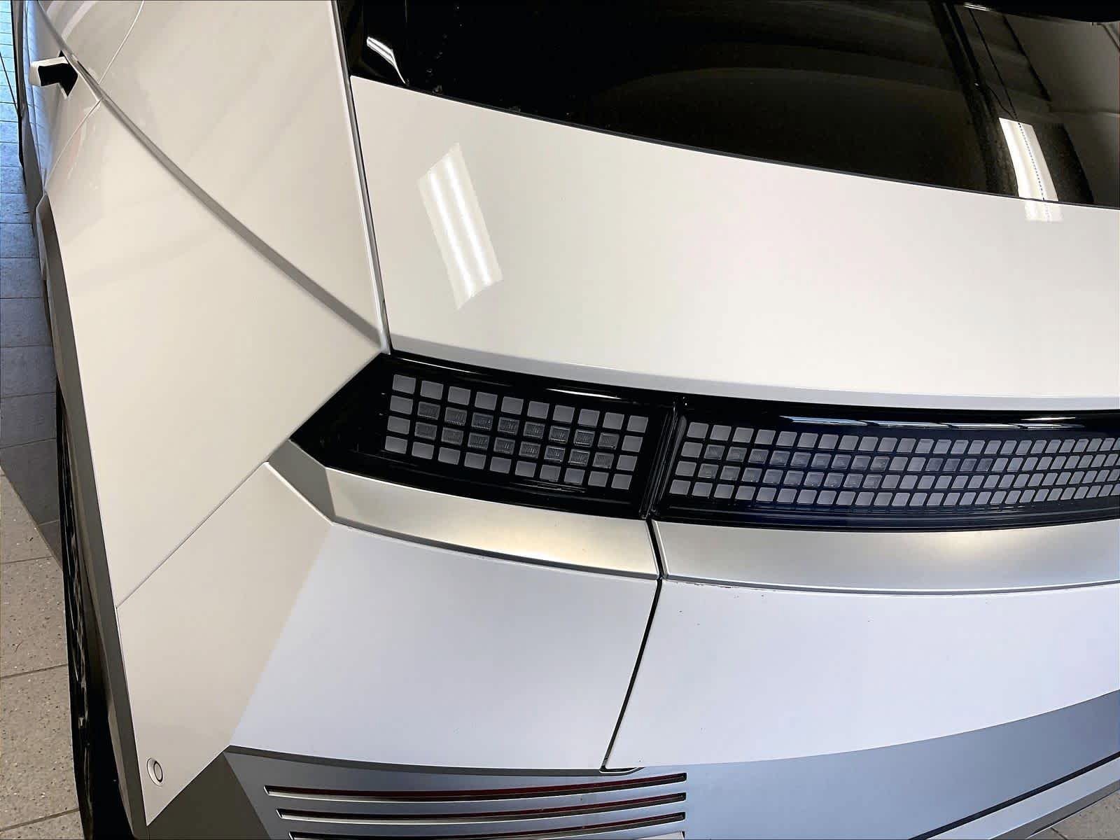 Certified 2024 Hyundai Ioniq 5 Limited AWD/4WD image 34