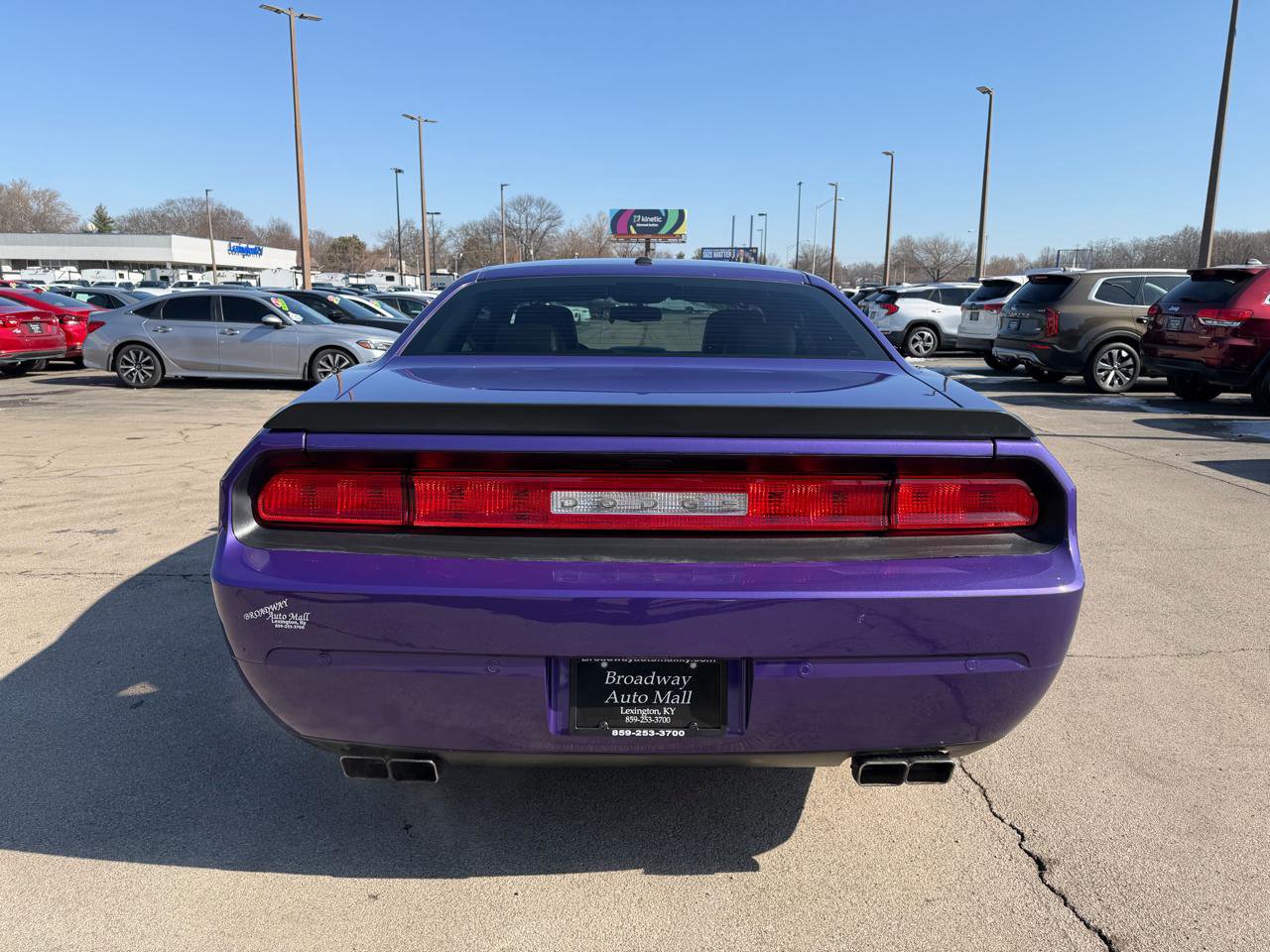 Used 2014 Dodge Challenger R/T image 4
