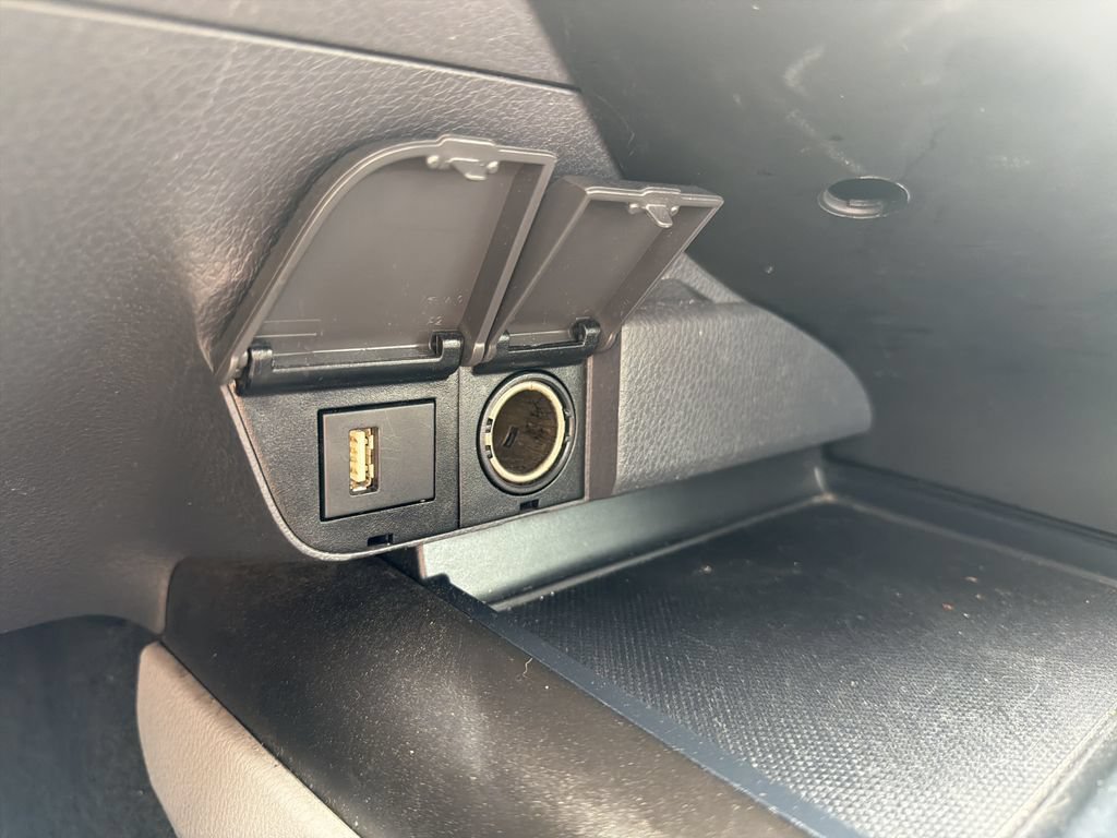 Used 2023 Toyota Camry SE FWD image 30