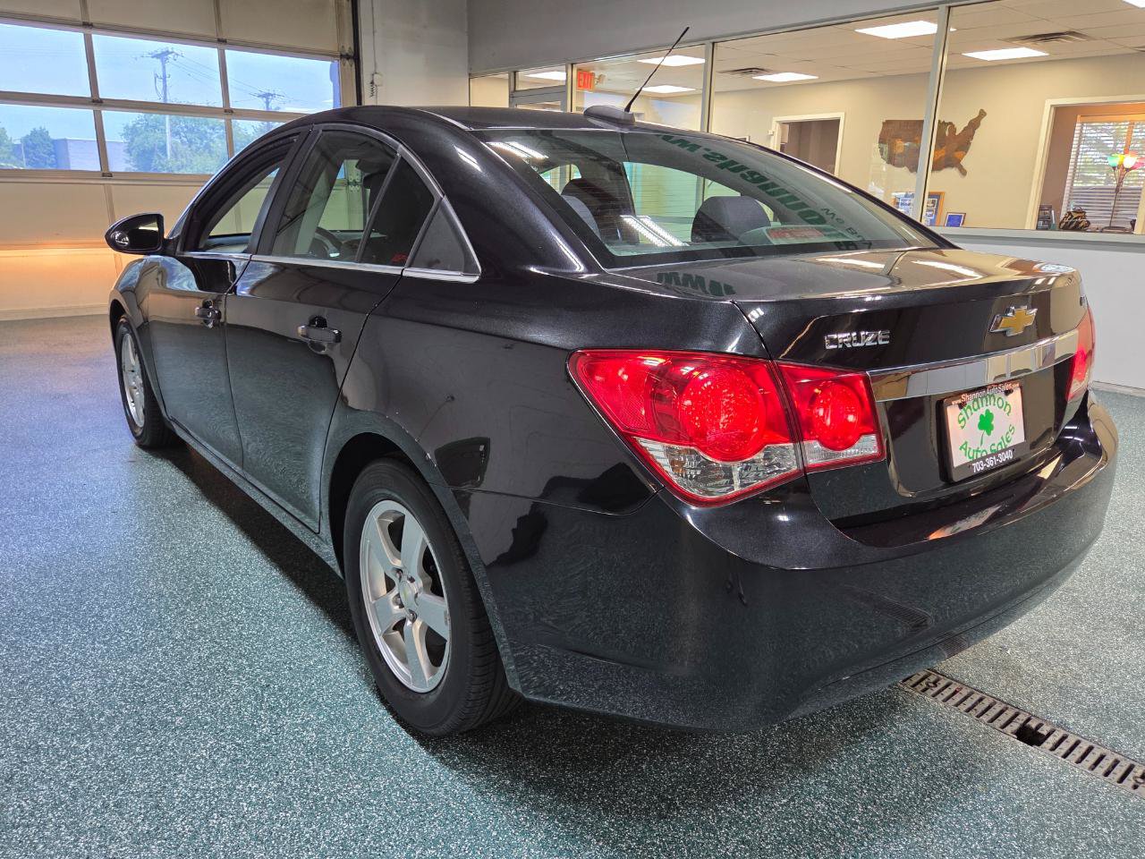 Used 2015 Chevrolet Cruze LT FWD image 9