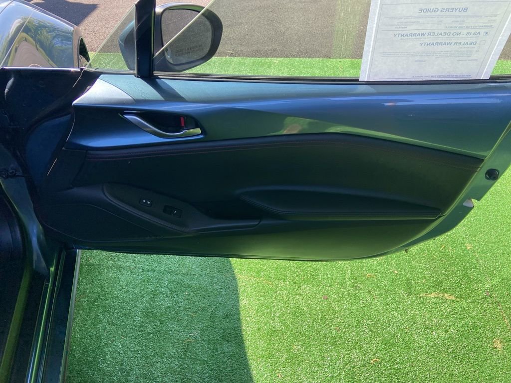 Used 2017 MAZDA MX-5 Miata Grand Touring RWD image 16