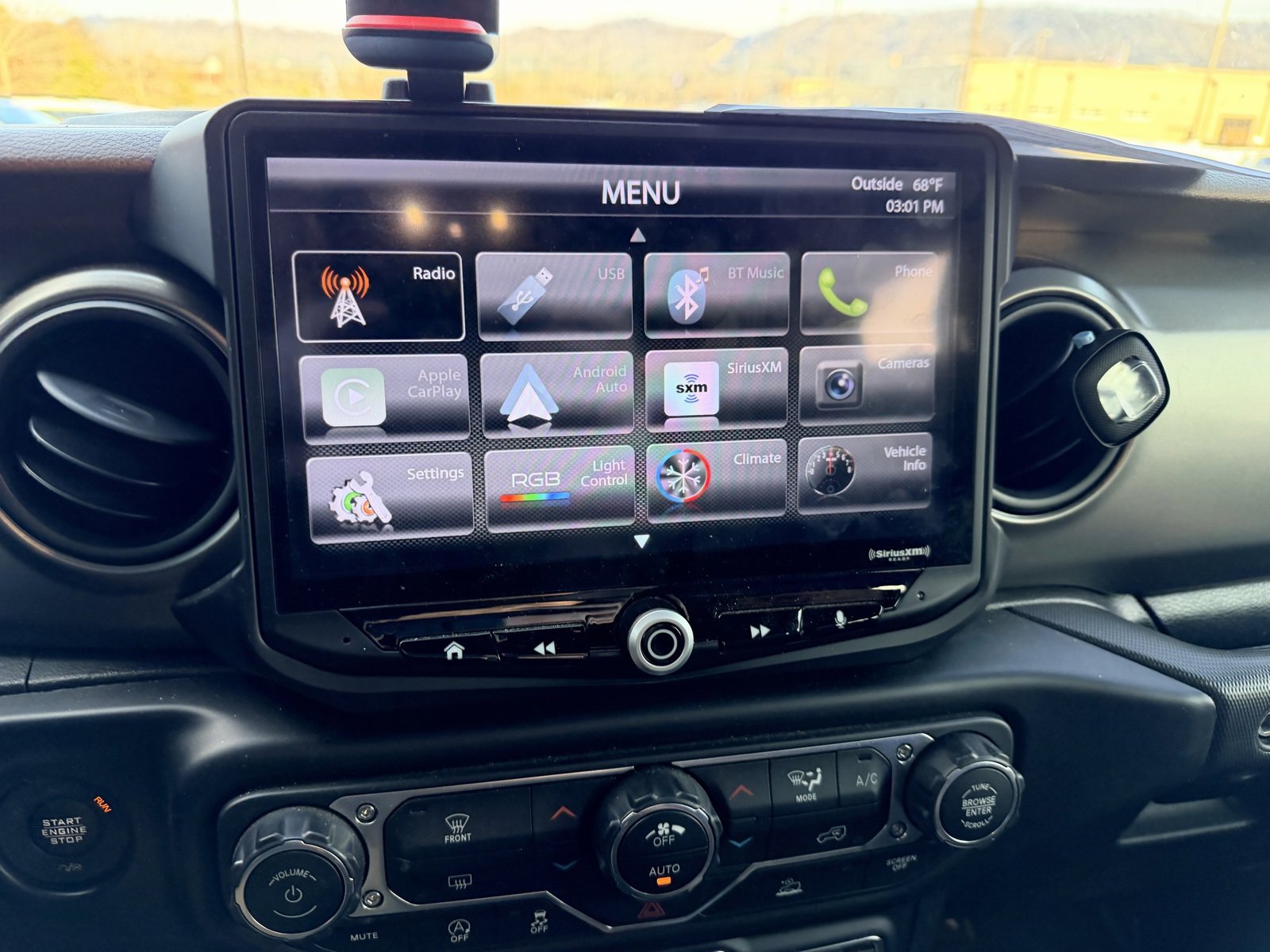 Used 2020 Jeep Gladiator Sport w/ Quick Order Package 24S image 15