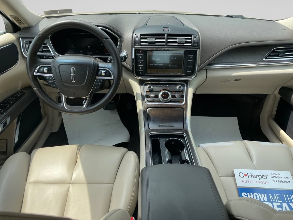 Used 2017 Lincoln Continental Premiere AWD/4WD image 20