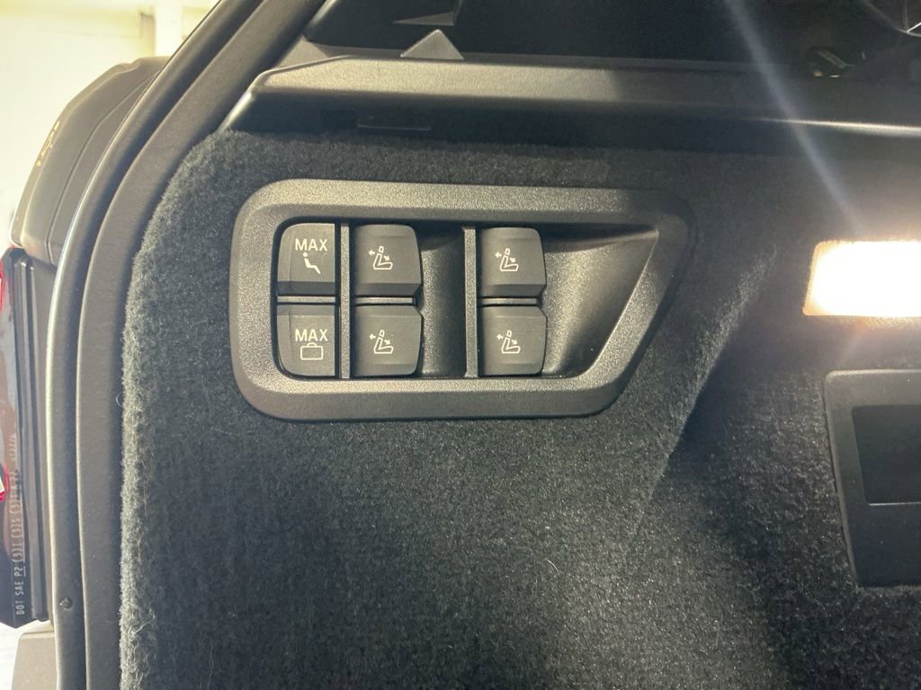 Certified 2024 BMW X7 M60i w/ Executive Package image 32