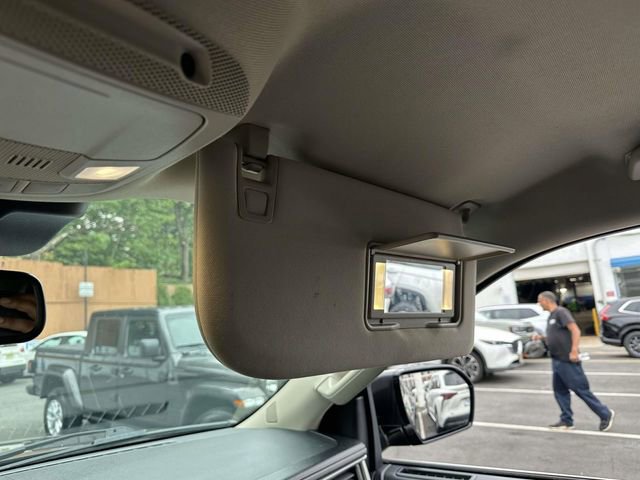 Used 2024 Ford Expedition XLT image 17