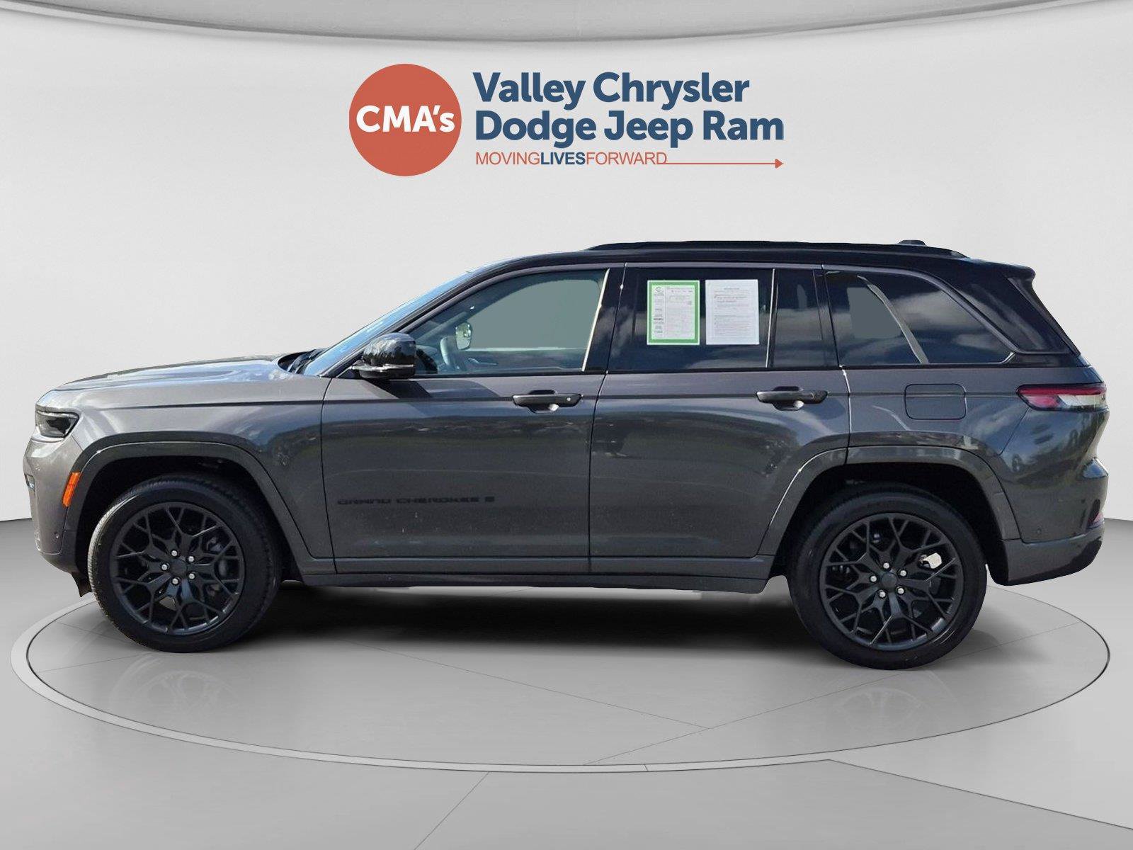 Used 2026 Jeep Grand Cherokee Summit w/ Obsidian Package AWD/4WD image 2