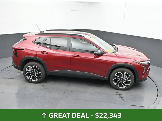 Used 2024 Chevrolet Trax RS w/ Sunroof Package FWD image 17
