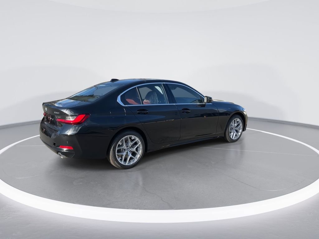 Used 2025 BMW 330i xDrive Sedan w/ Convenience Package image 8