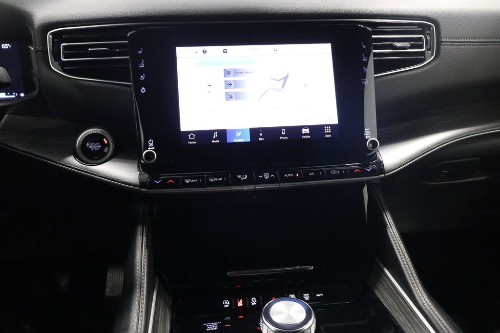 Used 2024 Jeep Wagoneer L Series II w/ Flexible Seating Group image 23