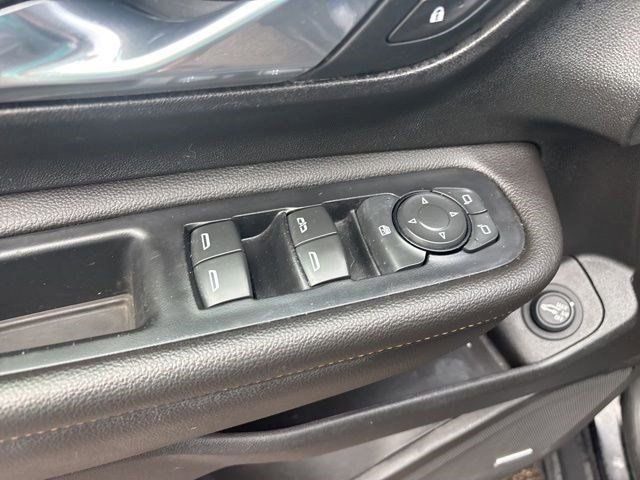 Used 2020 GMC Terrain SLT w/ Preferred Package image 14