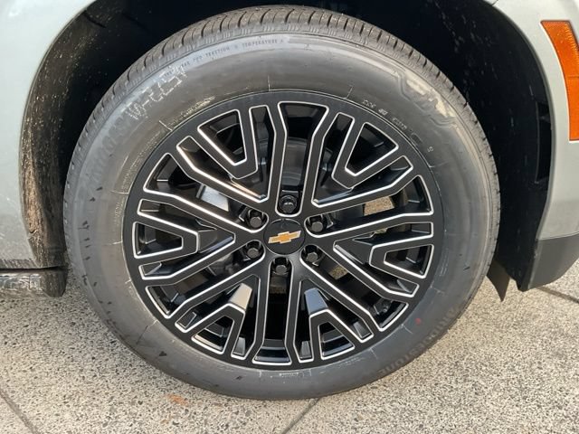 New 2026 Chevrolet Suburban High Country AWD/4WD image 14
