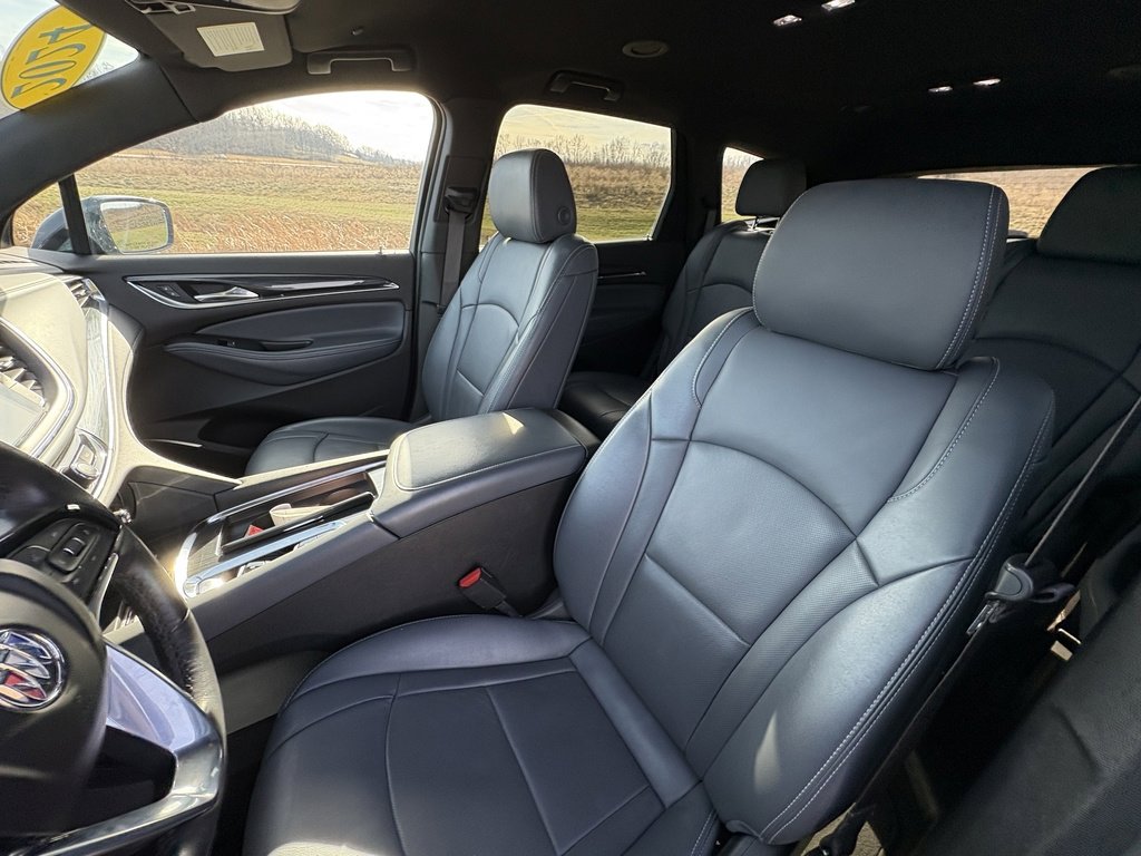 Used 2024 Buick Enclave Premium image 36