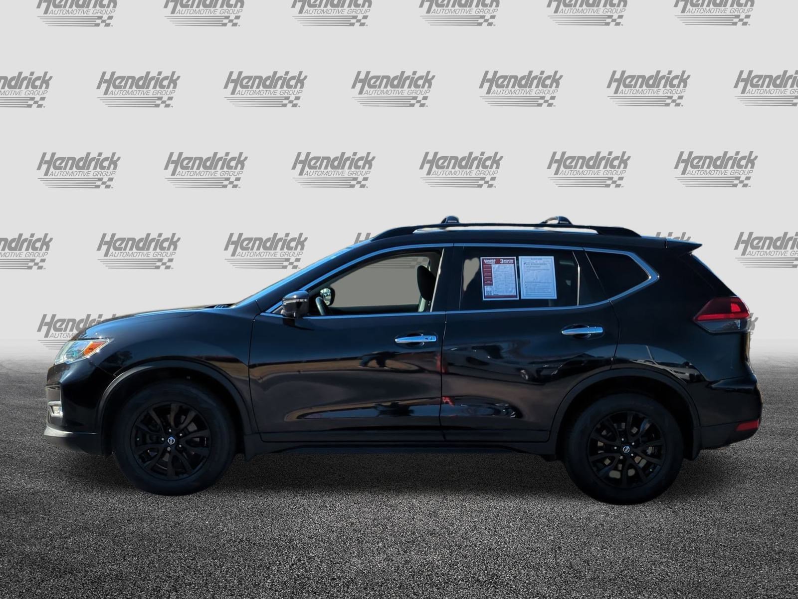 Used 2018 Nissan Rogue SV w/ Premium Package image 7