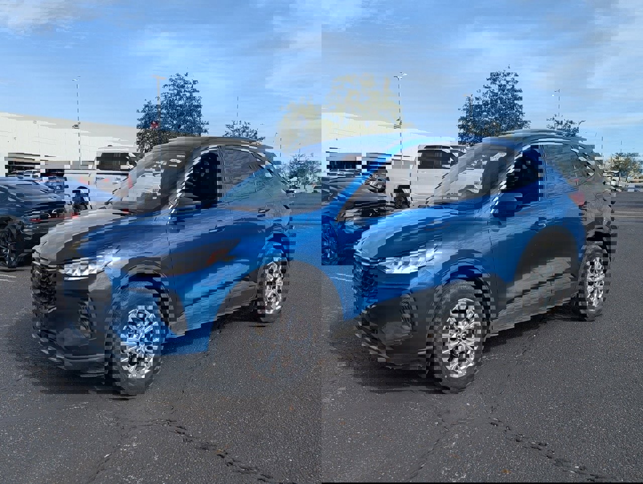 Used 2023 Ford Escape Active image 2