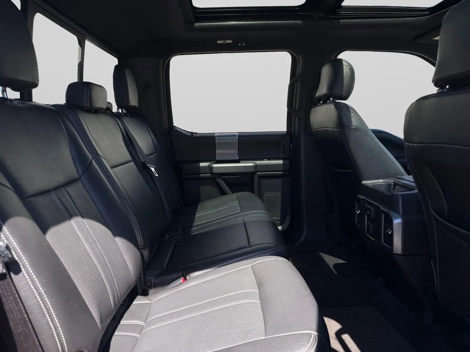 Used 2016 Ford F150 XLT w/ Equipment Group 302A Luxury image 32
