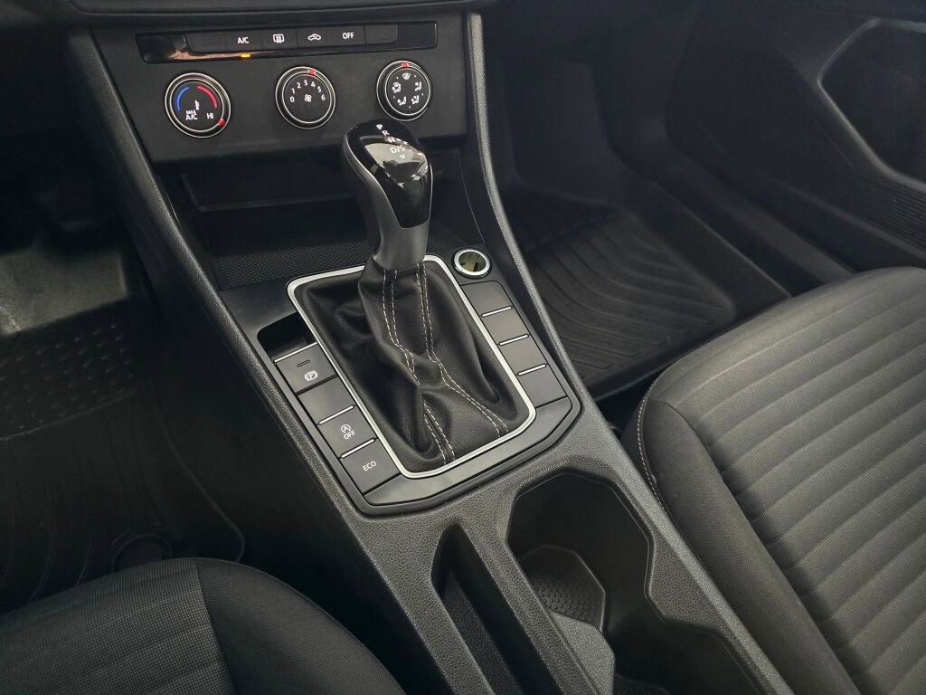 Used 2024 Volkswagen Jetta S image 31