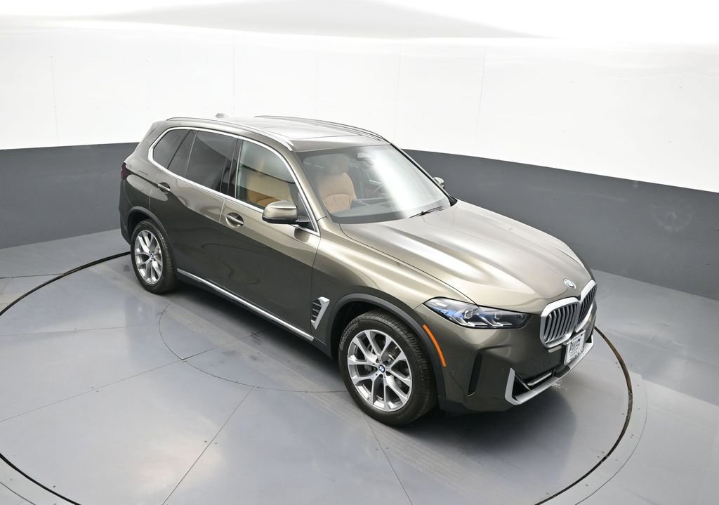 Used 2025 BMW X5 xDrive40i w/ Climate Comfort Package image 40