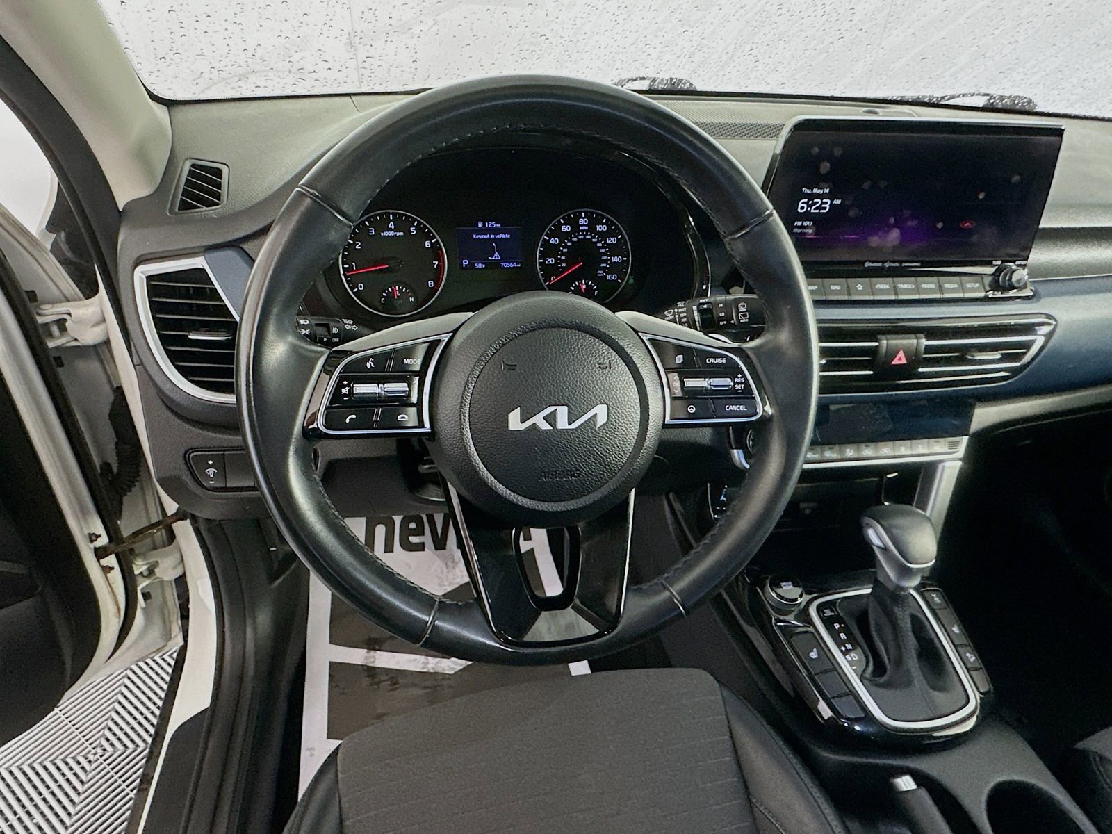 Used 2023 Kia Seltos Nightfall Edition AWD/4WD image 11