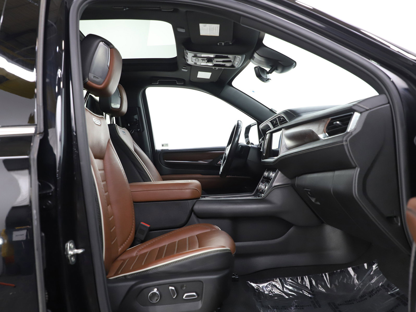 Used 2023 GMC Yukon Denali Ultimate image 11