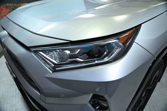 Used 2021 Toyota RAV4 XSE AWD/4WD image 14