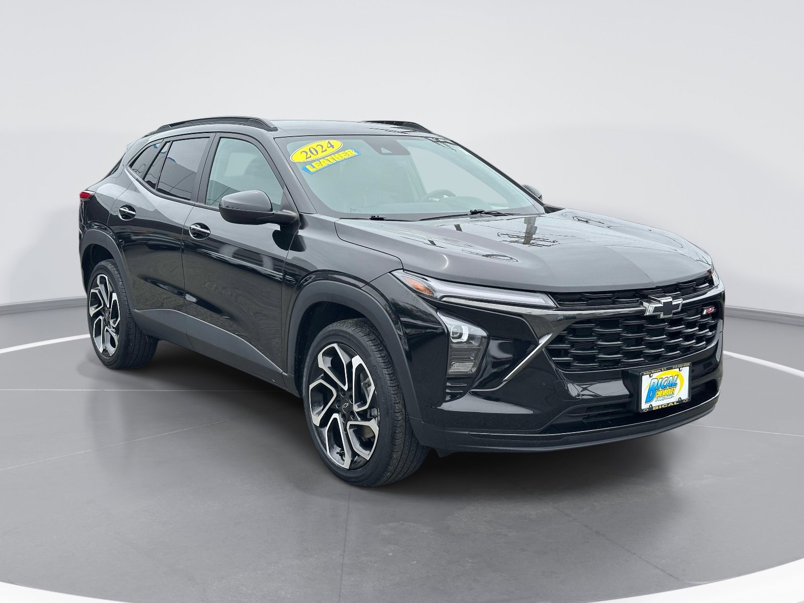 Used 2024 Chevrolet Trax RS w/ Driver Confidence Package FWD image 1