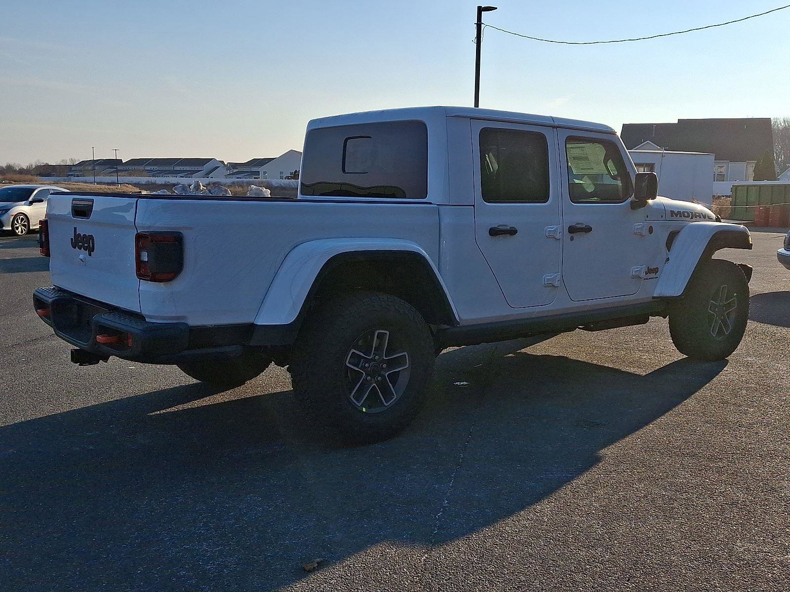 New 2026 Jeep Gladiator Mojave image 3