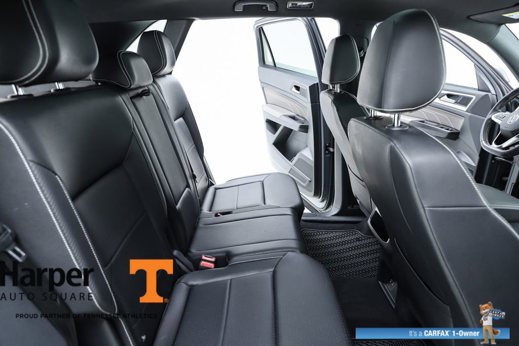 Used 2023 Volkswagen Atlas Cross Sport SEL image 38