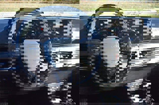 New 2025 Kia K4 GT-Line w/ GT-Line Premium Package image 19