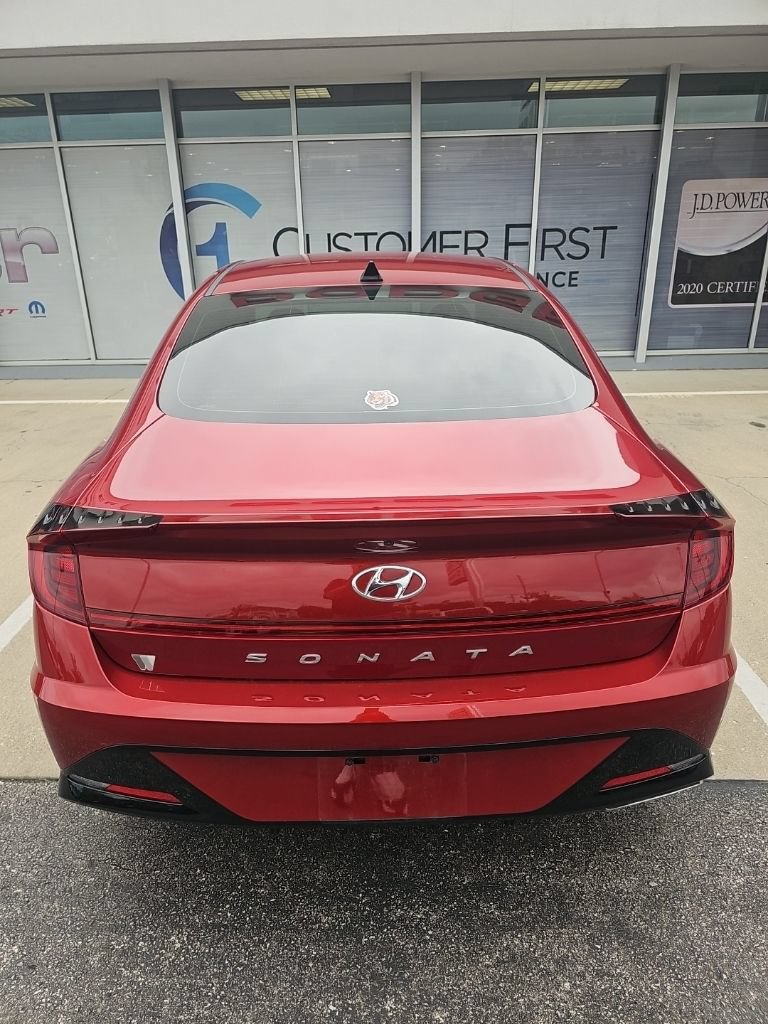 Used 2023 Hyundai Sonata SEL w/ Preferred Accessory Package FWD image 6