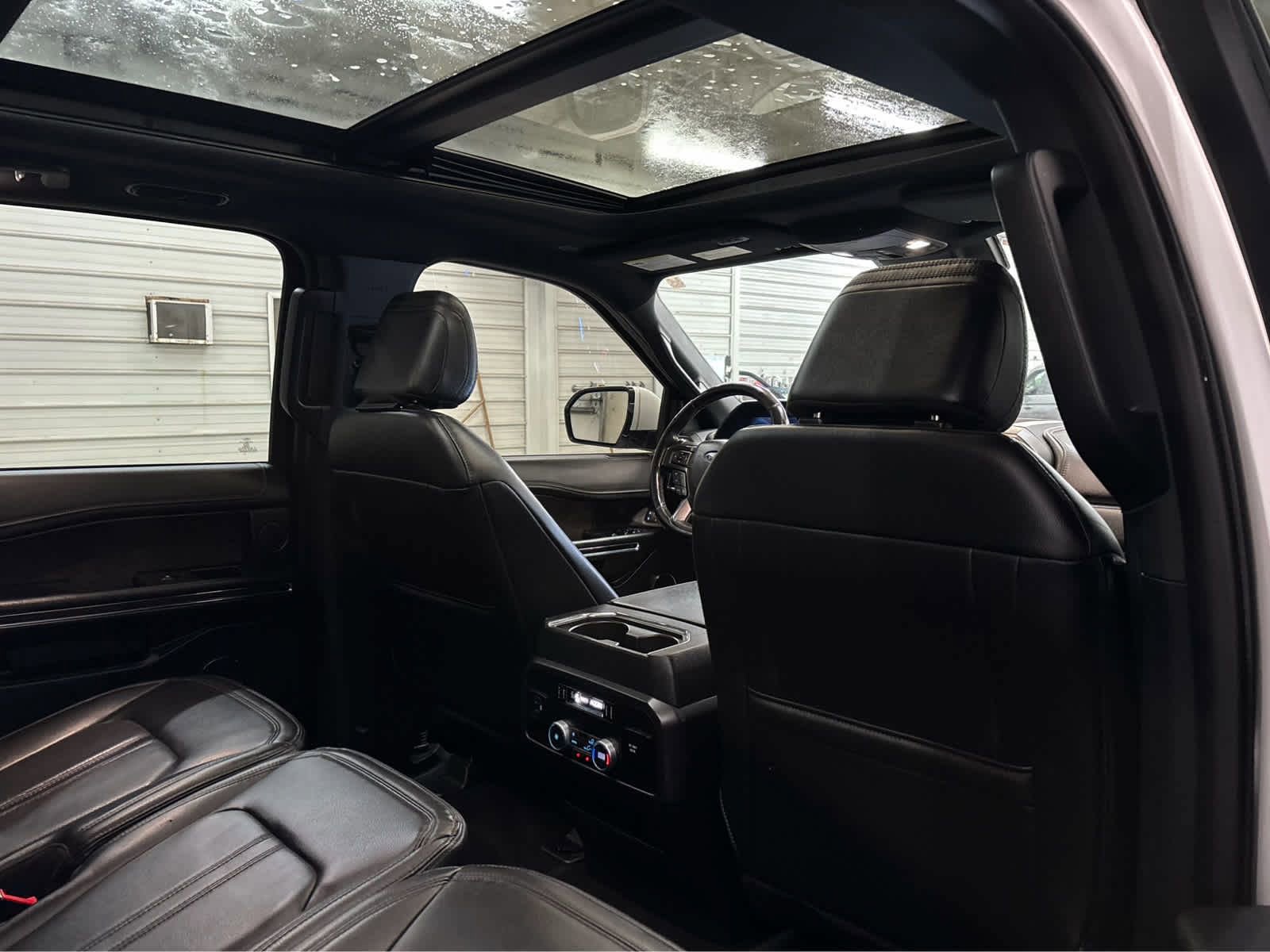 Used 2021 Ford Expedition Limited AWD/4WD image 33