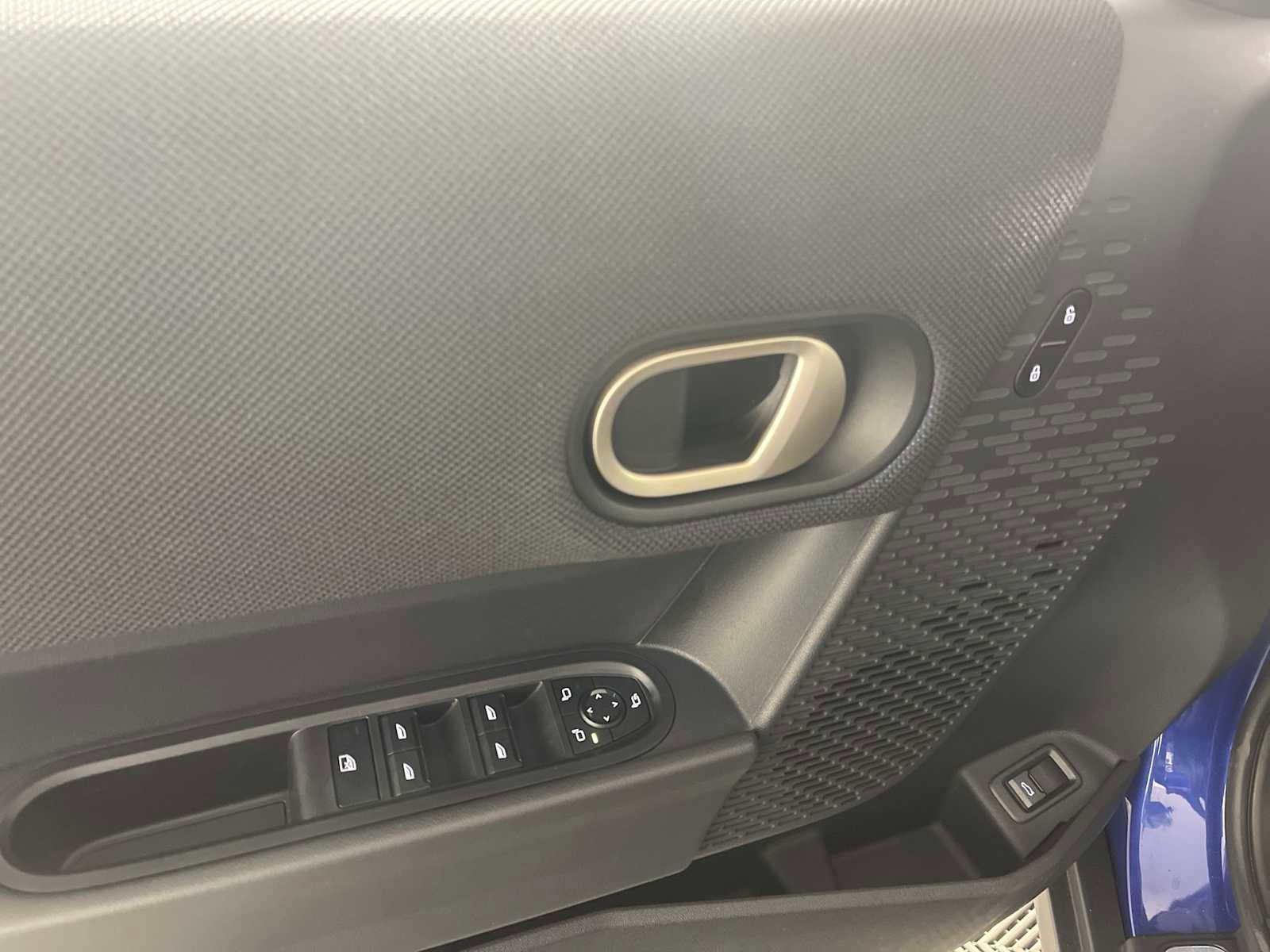 Certified 2025 MINI Cooper S image 11