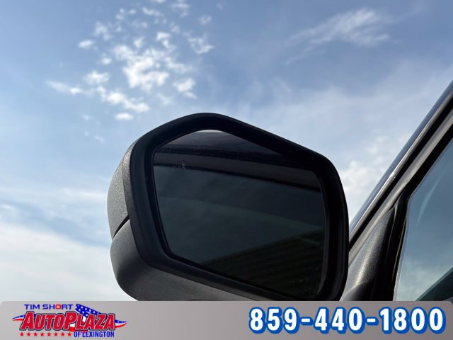 Used 2025 Ford Explorer Active AWD/4WD image 14