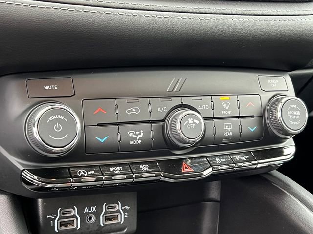 Used 2022 Dodge Durango SXT image 23