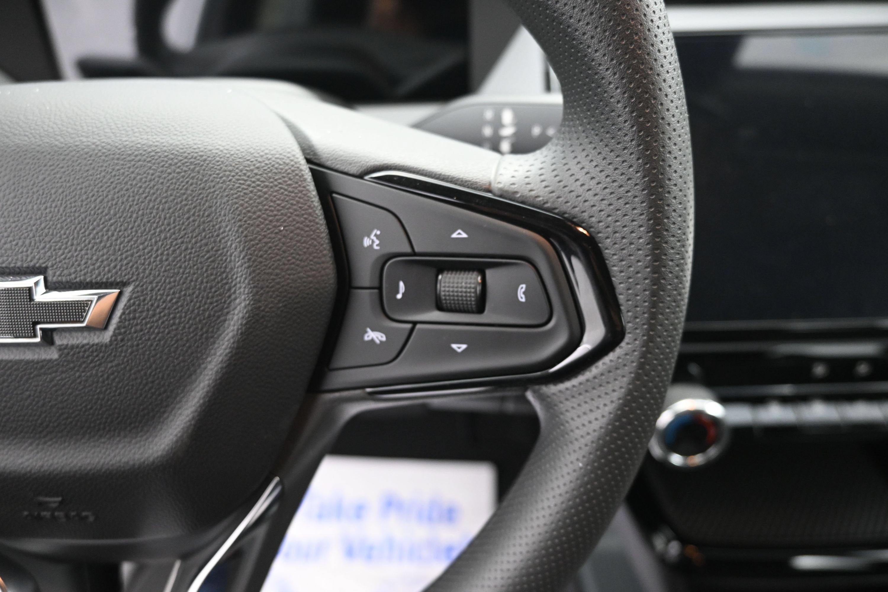 New 2027 Chevrolet Bolt LT FWD image 14