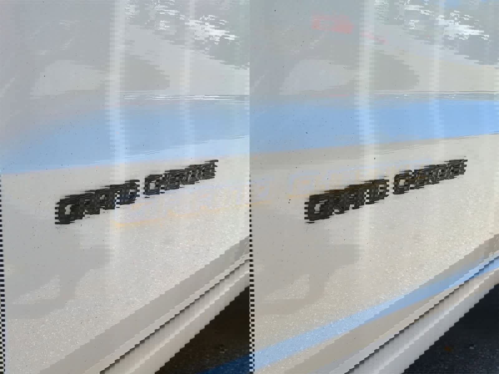 Certified 2021 Jeep Grand Cherokee Laredo X image 13