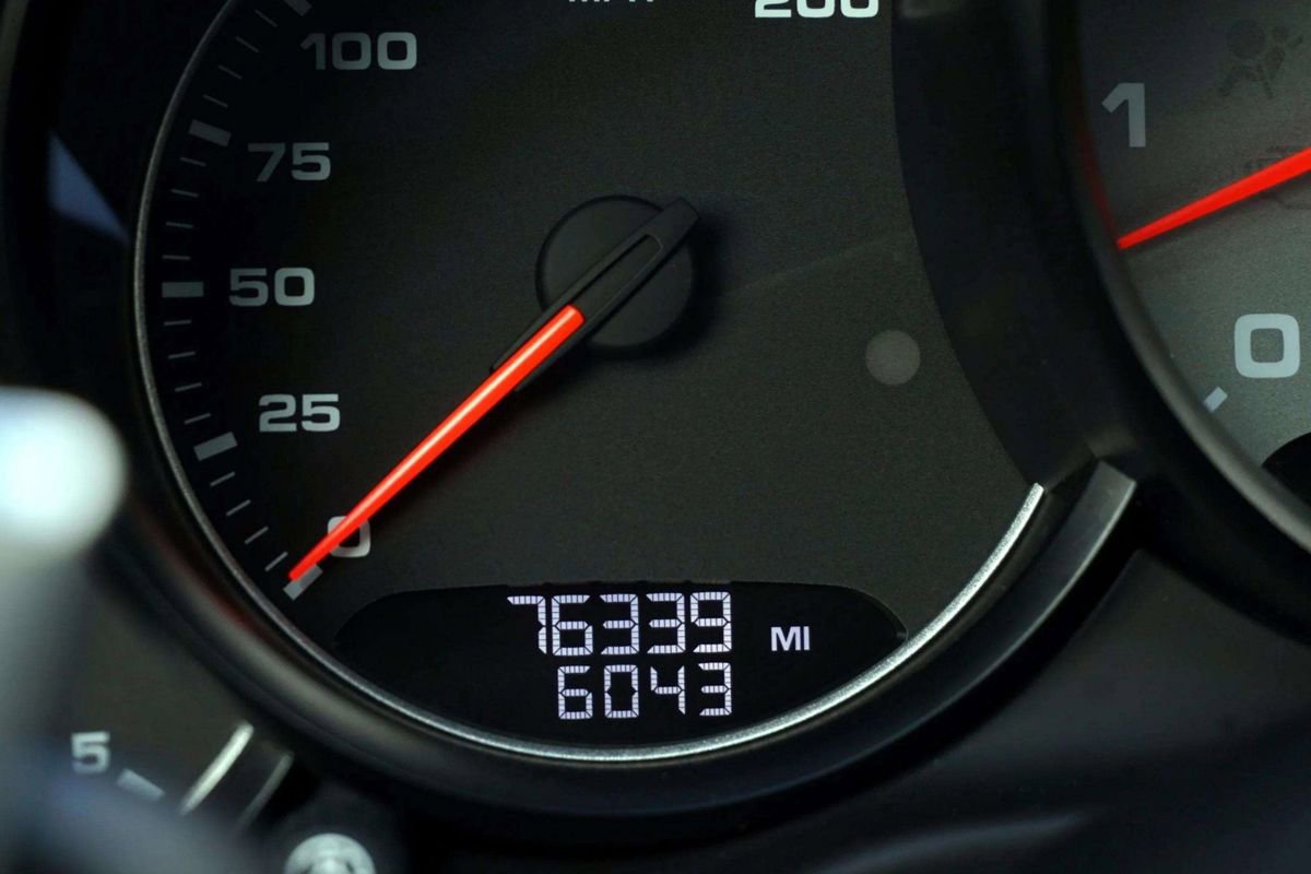 Used 2013 Porsche Panamera GTS image 30