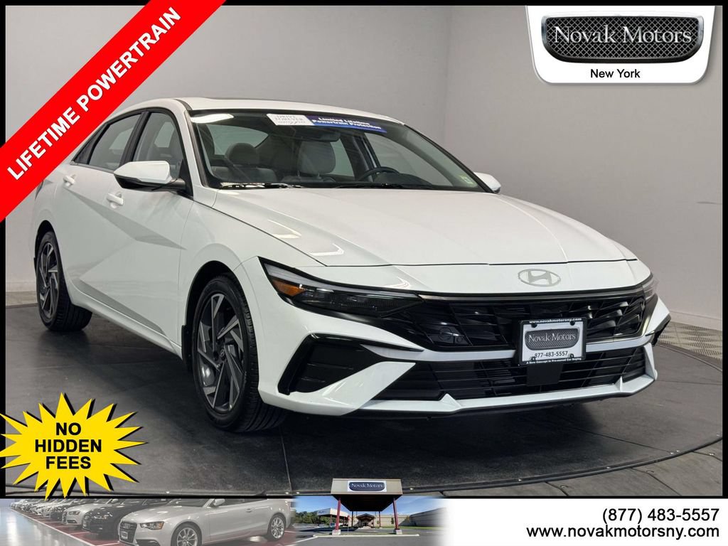 Used 2025 Hyundai Elantra Limited FWD image 1