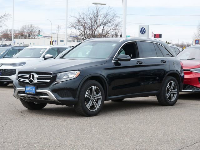 Used 2019 Mercedes-Benz GLC 300 4MATIC image 3