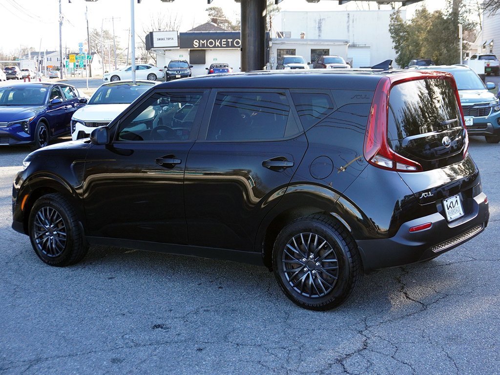 Used 2020 Kia Soul LX image 6