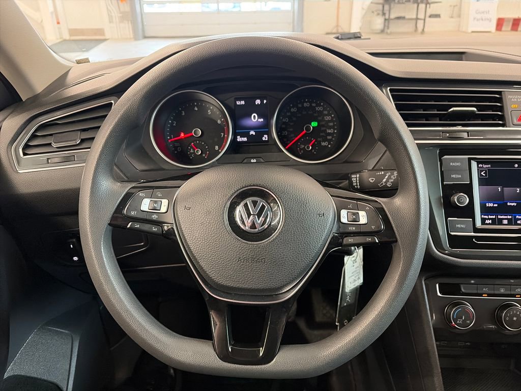 Used 2020 Volkswagen Tiguan S w/ 3rd Row Seat Package AWD/4WD image 17