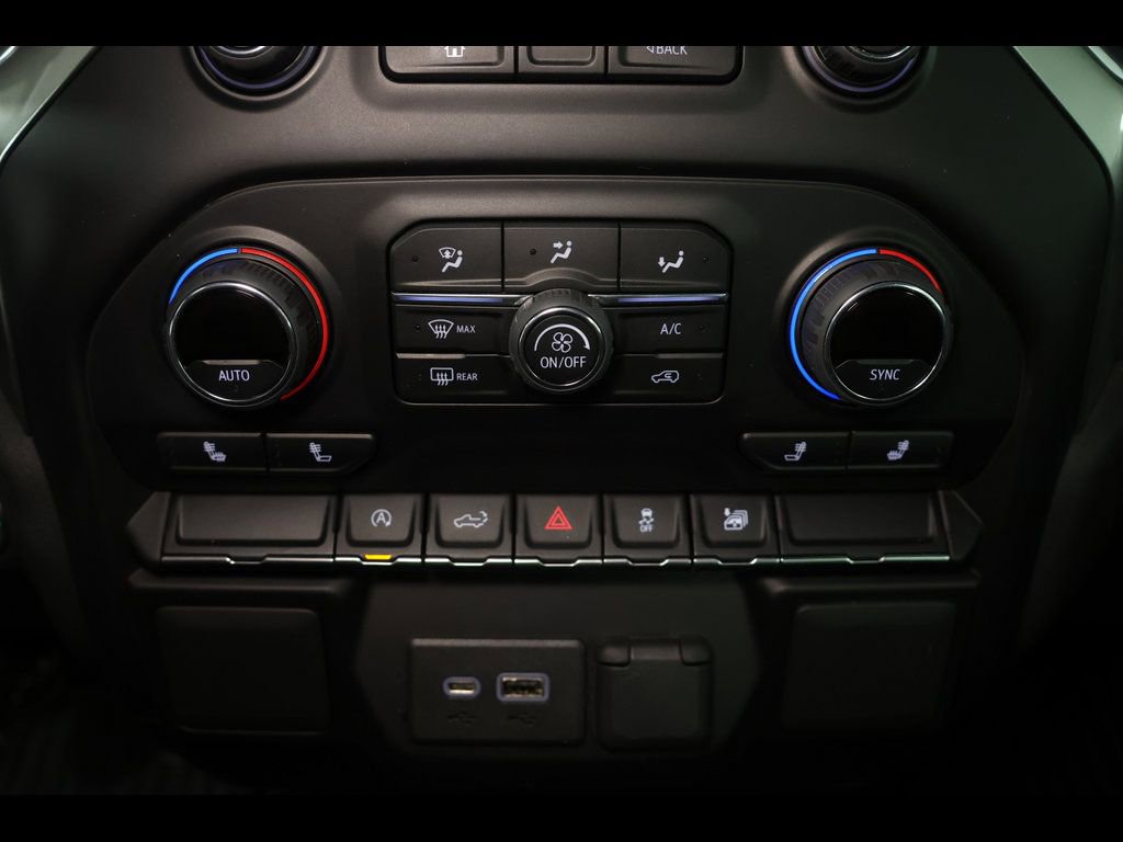 Used 2021 Chevrolet Silverado 1500 LT AWD/4WD image 28