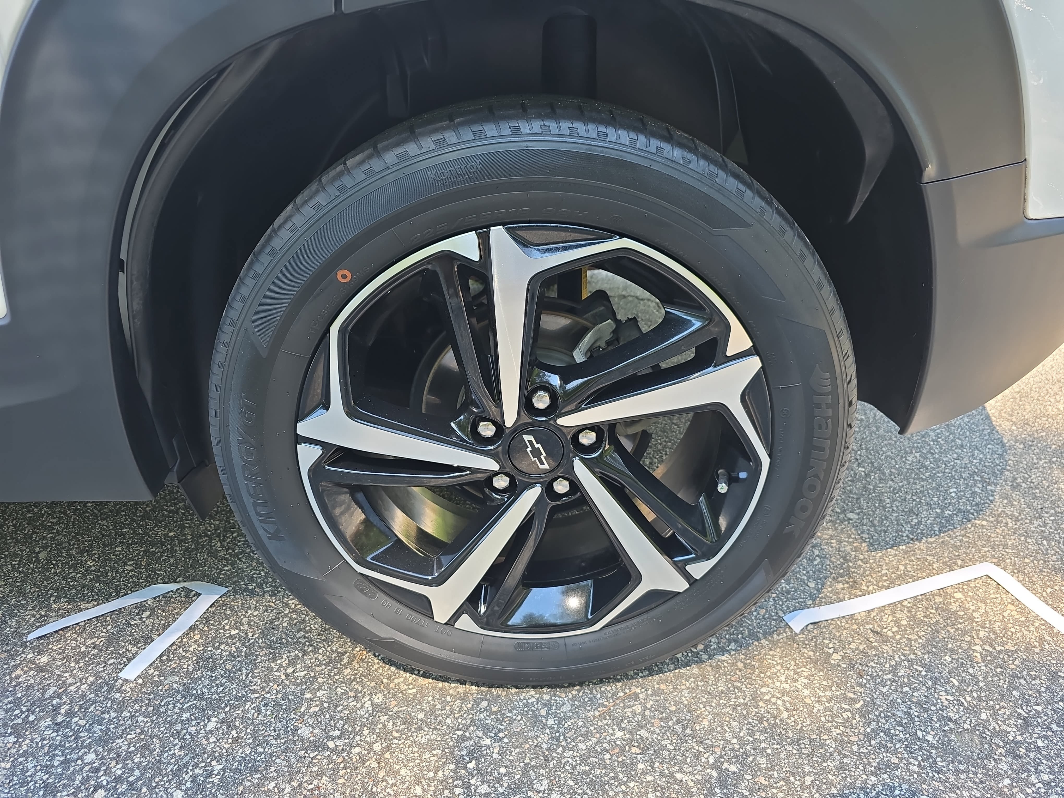 Used 2023 Chevrolet TrailBlazer RS w/ Sun and Liftgate Package FWD image 34
